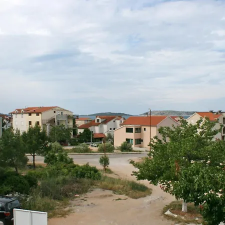 With Parking Space Brodarica, Sibenik - 6313 Apartament Brodarica (Sibenik-Knin)