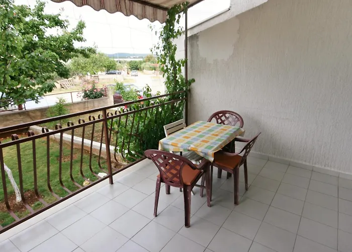 With Parking Space Brodarica, Sibenik - 6313 * Brodarica (Sibenik-Knin)