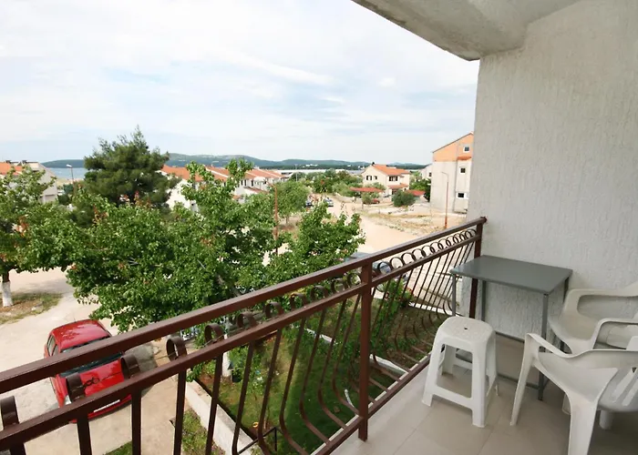 Appartement With Parking Space Brodarica, Sibenik - 6313 *